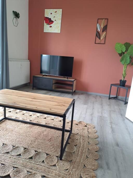 Agreable T2 Classe 3 Etoiles, Refait A Neuf, Dans Quartier Calme Rodez Buitenkant foto